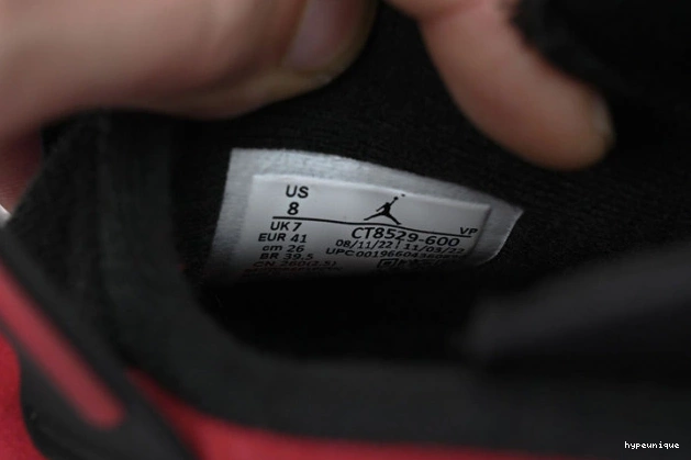 HYPE Jordan Toro CT8529-600 Air 6 0723